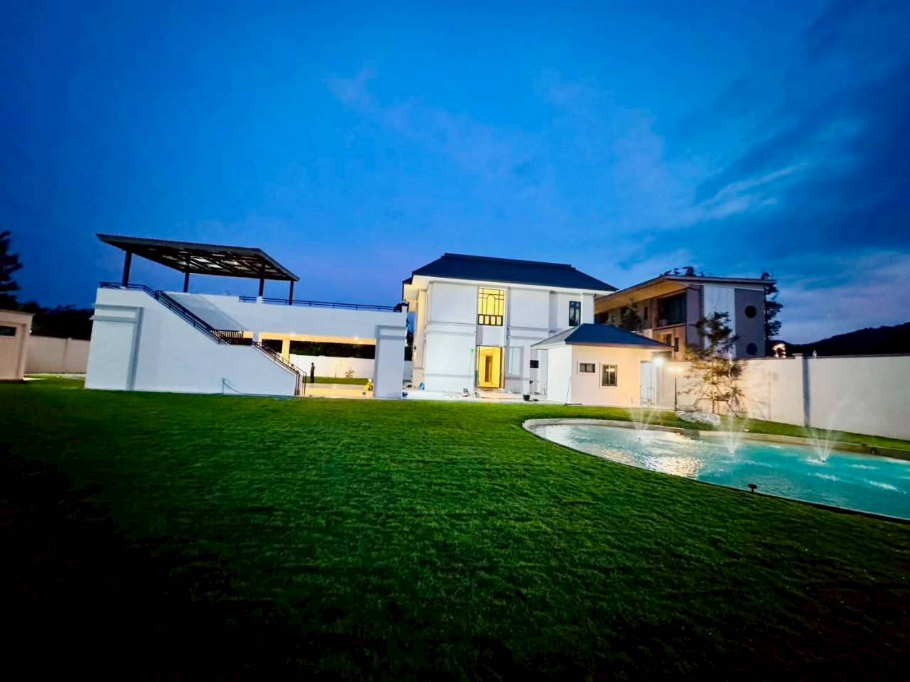 รับสร้างบ้านสไตล์ โมเดิร์นคลาสสิก (Modern Classic) เขาใหญ่ ปากช่อง นครราชสีมา